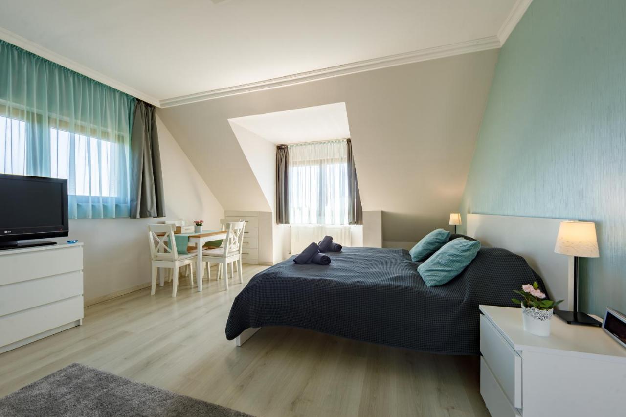 באלאטונפורד Villa Muzsa Deluxe מראה חיצוני תמונה