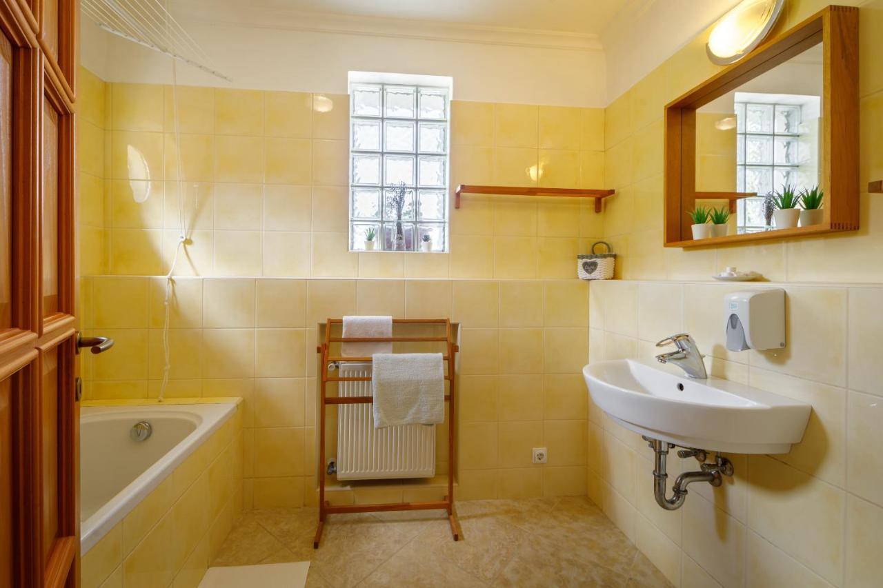 באלאטונפורד Villa Muzsa Deluxe מראה חיצוני תמונה