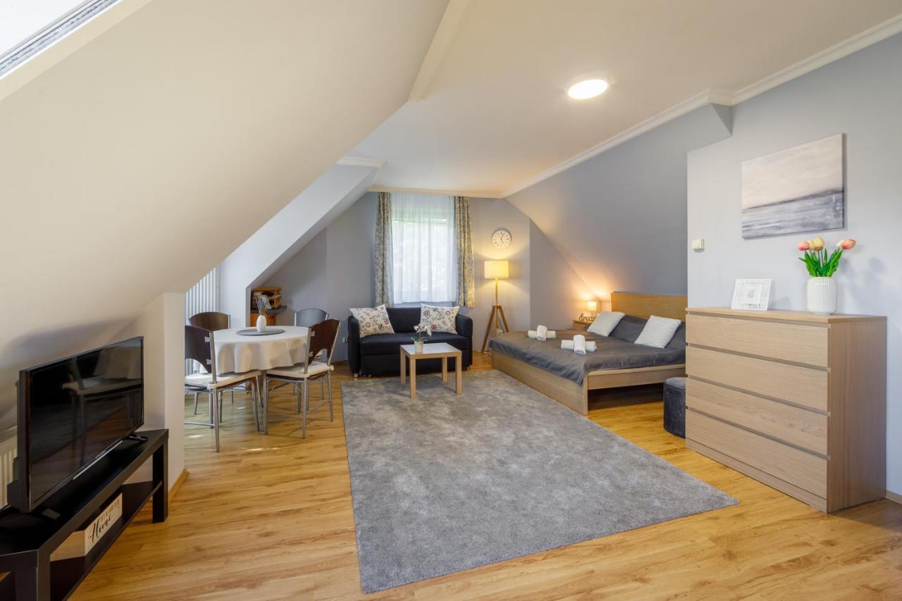 באלאטונפורד Villa Muzsa Deluxe מראה חיצוני תמונה