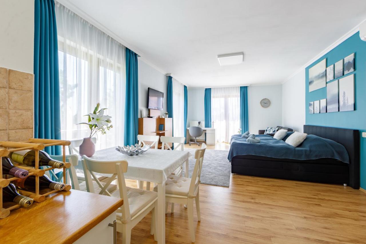באלאטונפורד Villa Muzsa Deluxe מראה חיצוני תמונה