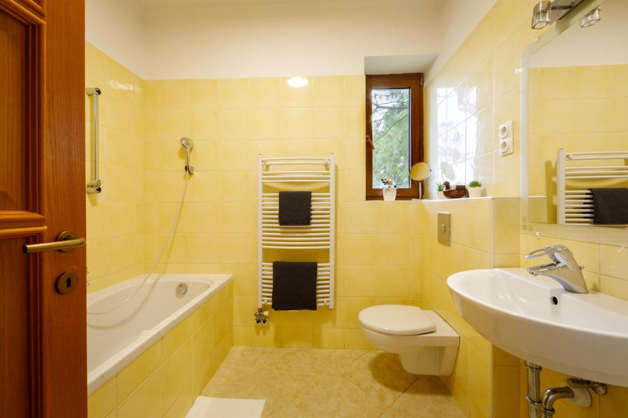 באלאטונפורד Villa Muzsa Deluxe מראה חיצוני תמונה